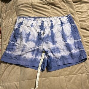 Crown & Ivy “Caroline” factory tie-dyed short 5 inch inseam